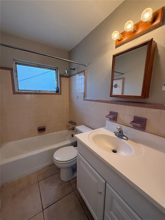 Building Photo - 3801 SW 17th Pl