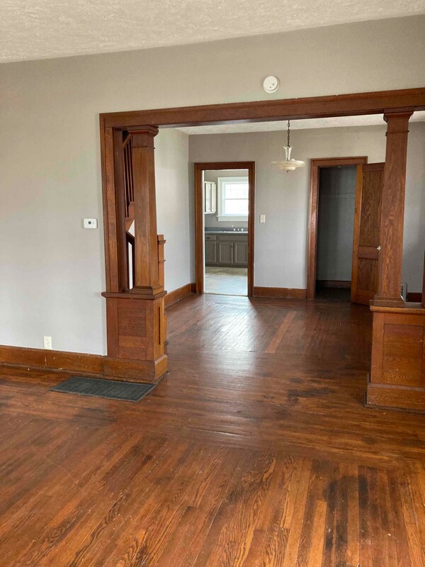 Building Photo - 153 Western Ave