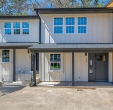 Building Photo - 1226 Hidden Pl