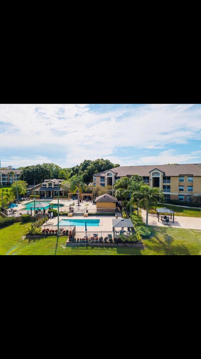 Building Photo - 8939 Latrec Ave