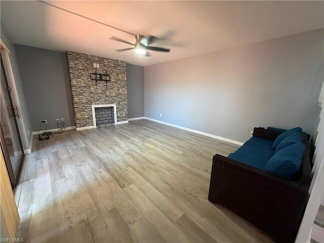 Building Photo - 5556 Malt Dr