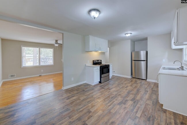 Building Photo - 2019 Haverford Cir