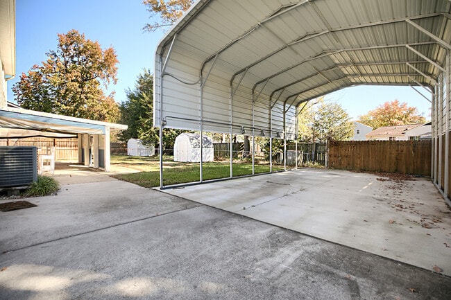 Building Photo - 106 Harris Creek Rd