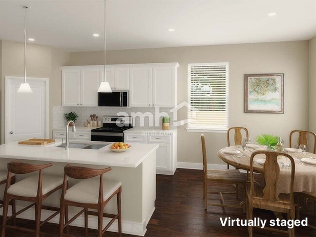 Building Photo - 2213 Saffron Walden Dr