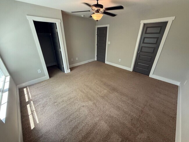 Building Photo - 247 Madison Heights