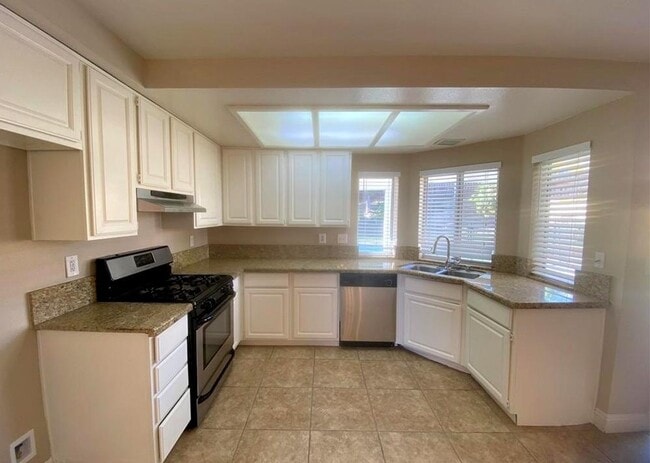 Building Photo - Wolf Valley Estates - Pool and Spa - Pets ...
