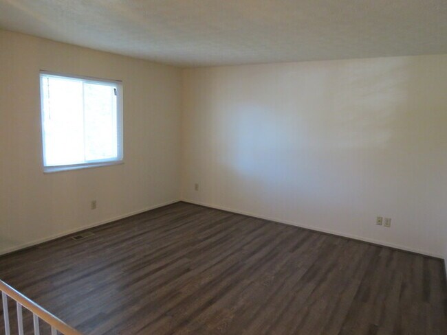 Building Photo - new rental in reynoldsburg schools