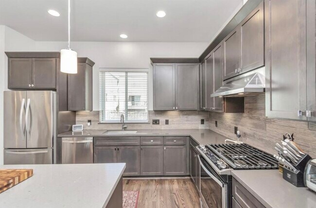 Building Photo - 360 Eado Park Cir