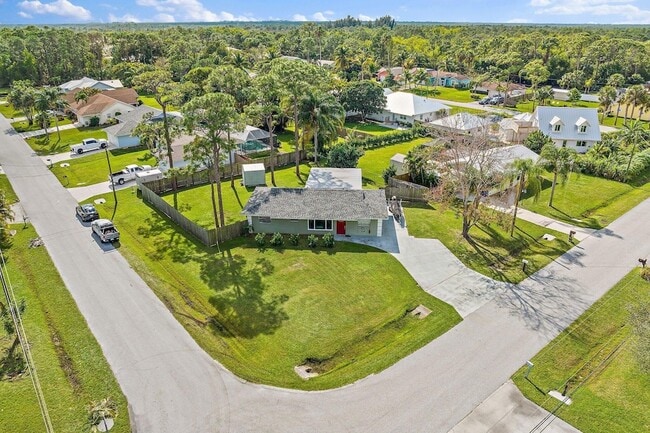 Primary Photo - 5854 SE Orange Blossom Trail
