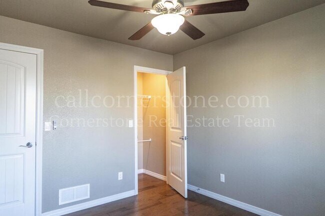 Building Photo - 6070 Jorie Rd