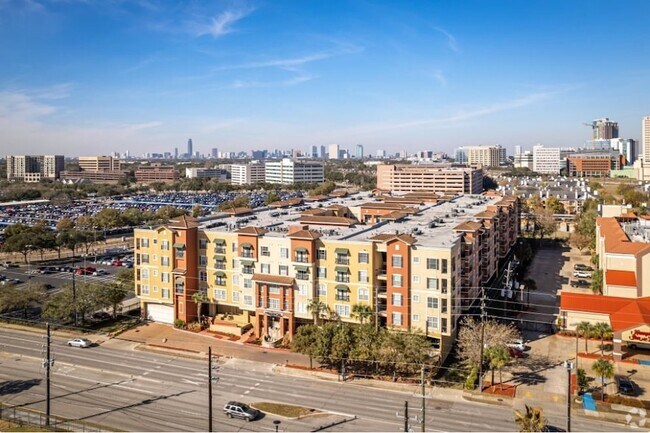 Building Photo - 1711 Old Spanish Trl