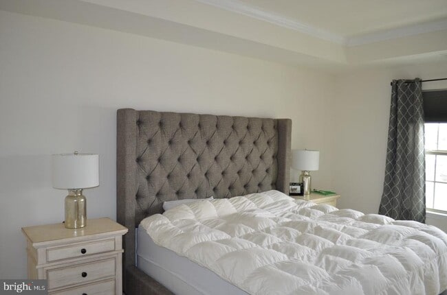 Building Photo - 1728 Lantern Mews