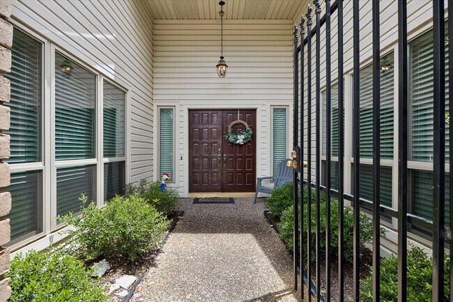 Building Photo - 12107 Burgoyne Dr
