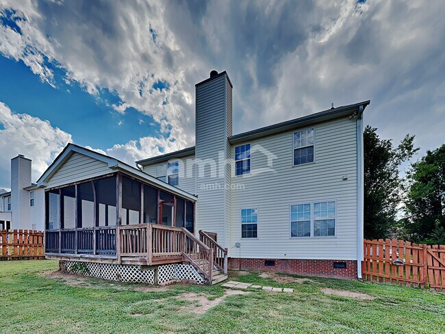 Building Photo - 18 North Orchard Farm Avenue