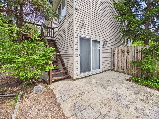 Building Photo - 4360 Mumford Dr