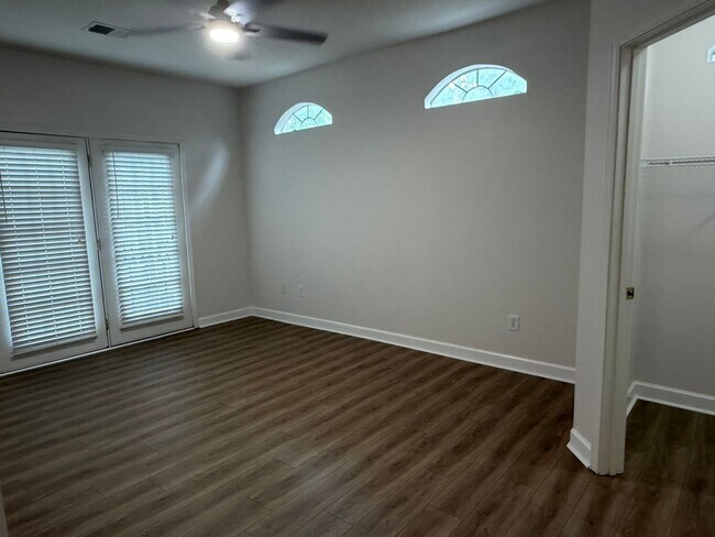 Building Photo - Newly Remodeled Condo at The Preserve at Indigo Run!