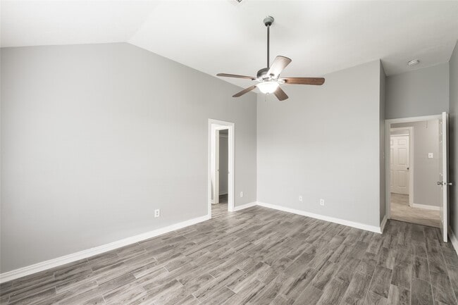 Building Photo - 6307 Pleasant Stream Dr