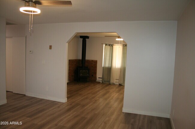 Building Photo - 8901 E Waco Ct