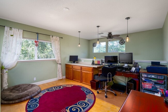 Building Photo - 2277 Halsey Cir