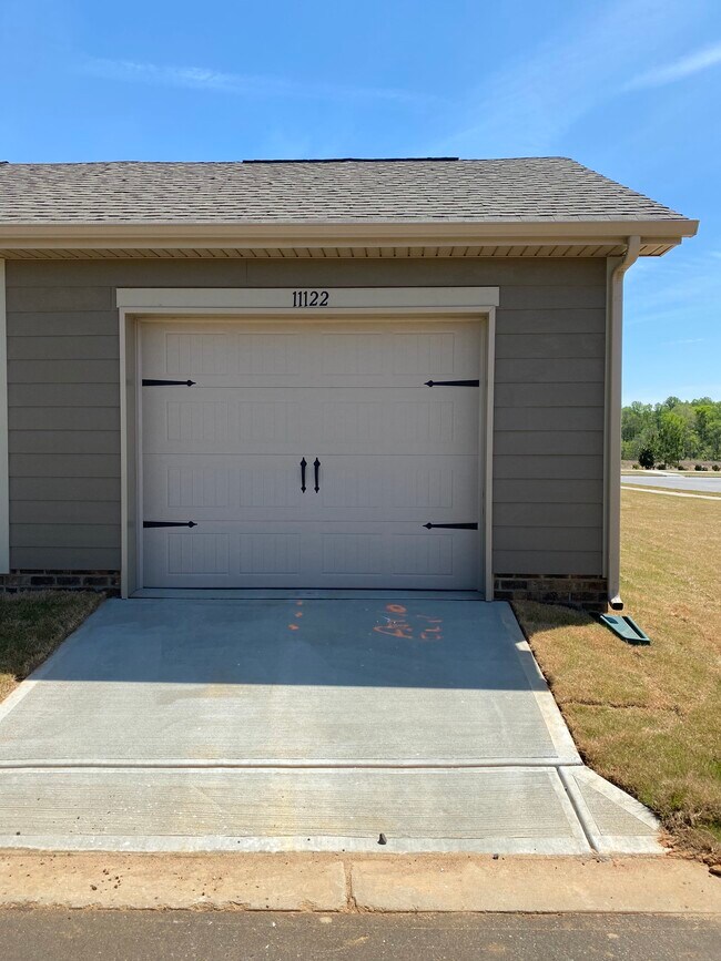 Building Photo - 11122 Westbranch Pkwy