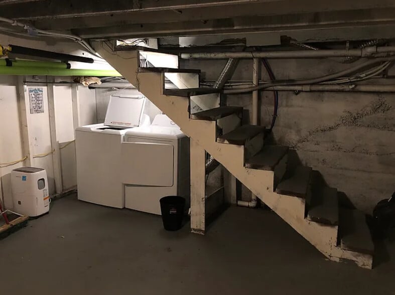 Shared Laundry Included - 44 E Bacon St