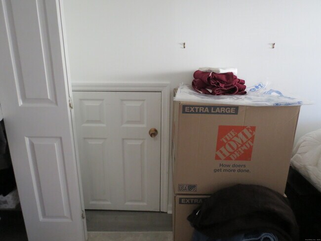 Building Photo - 97 Highland Rd