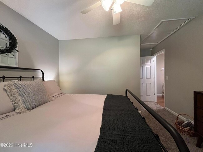 Building Photo - 2400 Longleaf Dr SW