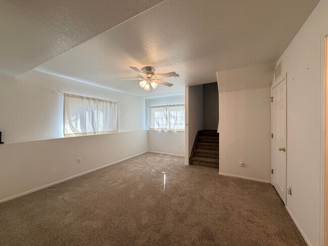 Building Photo - ALL PROSPECTIVE TENANTS MUST SUBMIT A $58 NON-REFUNDABLE APPLICATION FEE PER APPLICANT ONLINE AND...