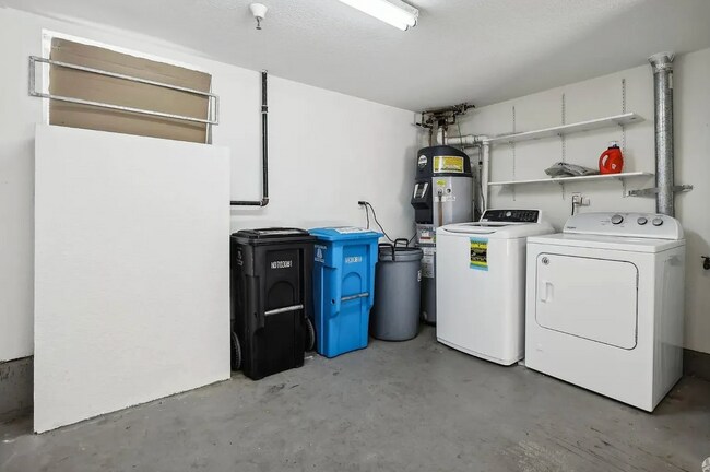 Building Photo - 28 Jennifer Pl