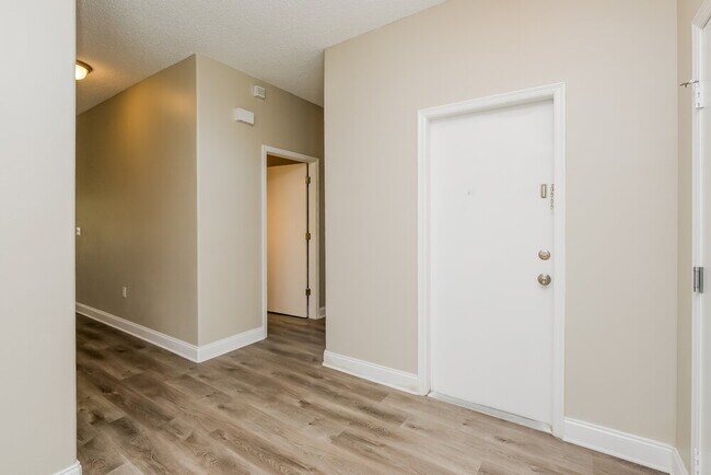 Building Photo - 5213 Watson Rd