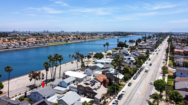 Building Photo - AVAILABLE NOW!!  WATERFRONT HOME ON MARINE...