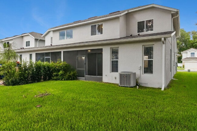 Building Photo - Spacious 3-Bedroom Townhome with Loft & Green-Space Views | Oviedo