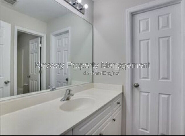 Building Photo - 1133 Bison Way