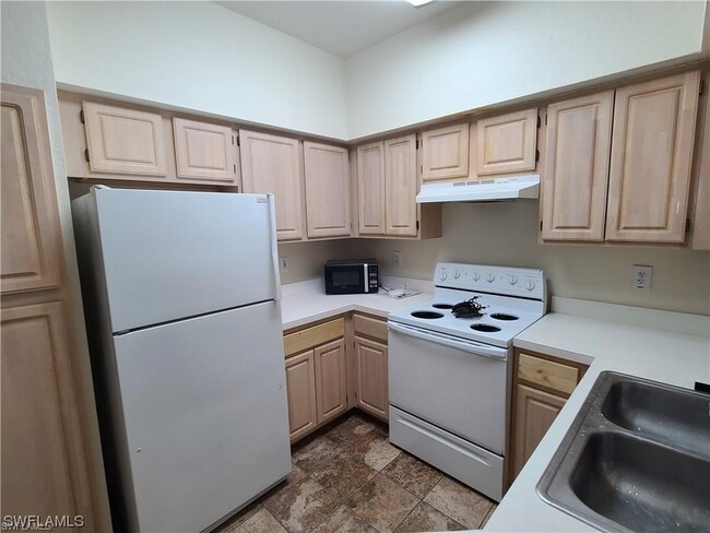 Building Photo - 23580 Walden Center Dr