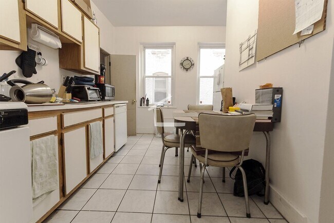 Building Photo - 47 Brighton Ave