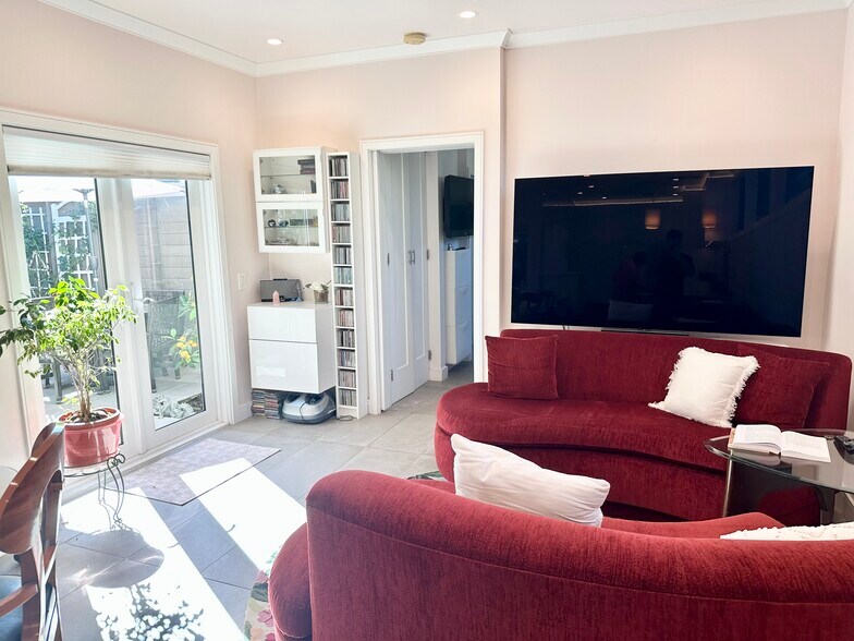 Building Photo - 2315 24th St