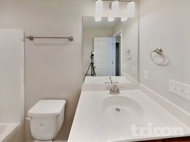 Building Photo - 508 Hickory Leaf Ct