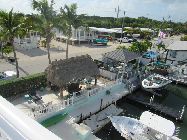 Building Photo - 103 Starfish Ln