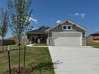 Building Photo - 323 Isabella Dr