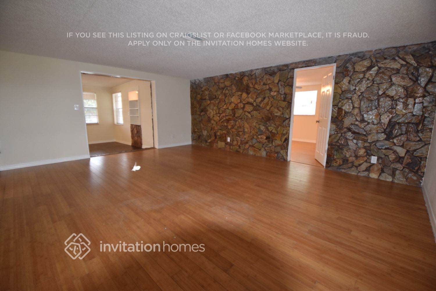 Building Photo - 2253 Hama Dr