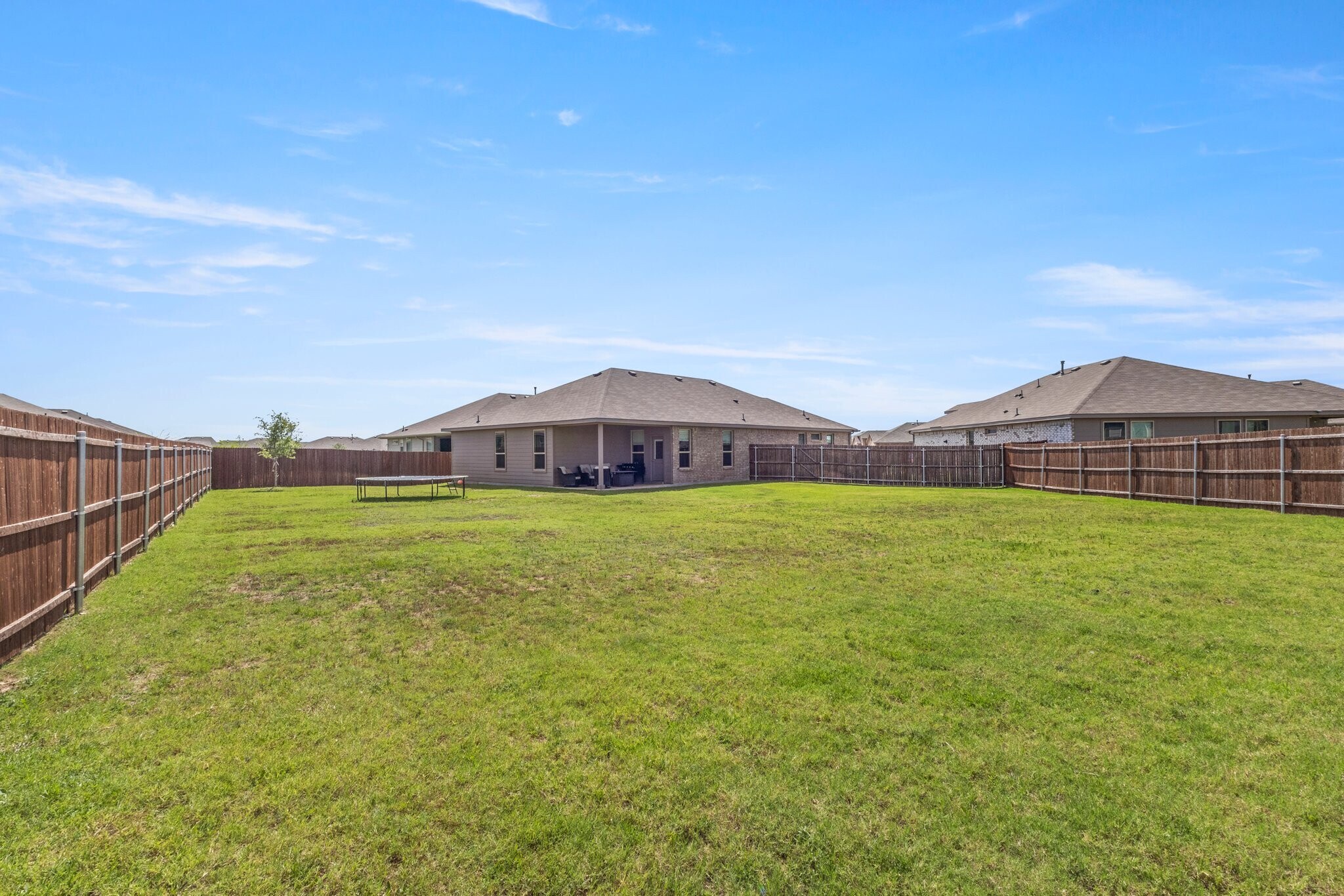 Building Photo - 5405 N Wind Ln