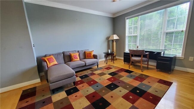 Building Photo - 1307 Stratford Commons