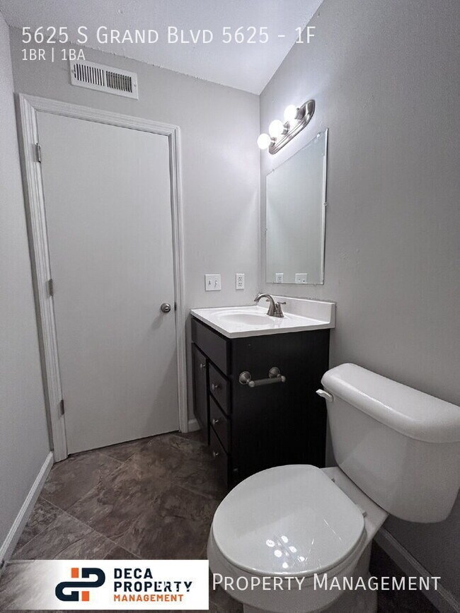 Building Photo - 5625 S Grand Blvd