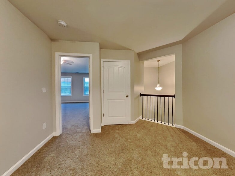 Building Photo - 3440 Baylor Cir