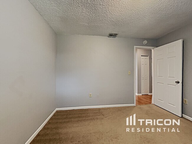 Building Photo - 1106 Windsor Hill Way