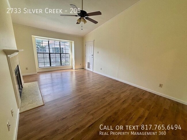 Building Photo - 2733 Silver Creek Dr