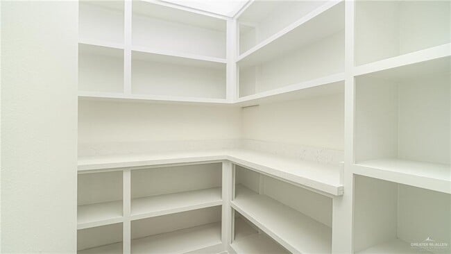 Building Photo - 19 Villa Centenario Dr