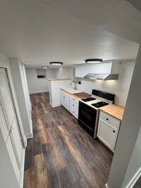 Building Photo - 3521 Oak Ave