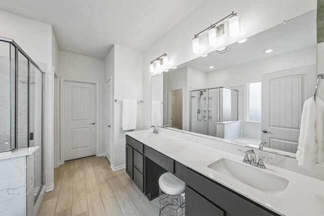Building Photo - 1127 Aronia Ln