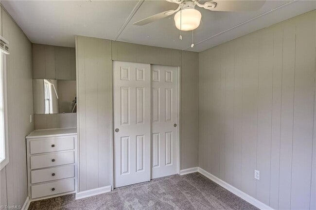 Building Photo - 5947 Julian Airport Rd